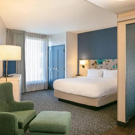 Hotel Towneplace Downtown/capitol District 3*