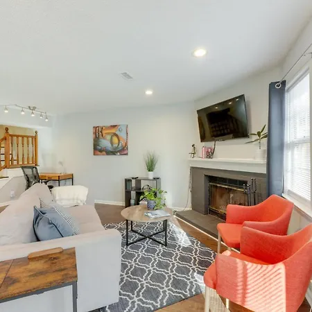 Holiday home Antioch Townhome < 14 Mi To Downtown Nashville! Nashville