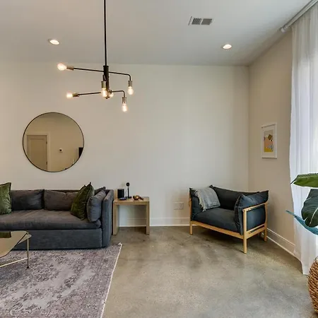 7 Mi To Dtwn Nashville: Modern Madison Townhome Holiday home Nashville