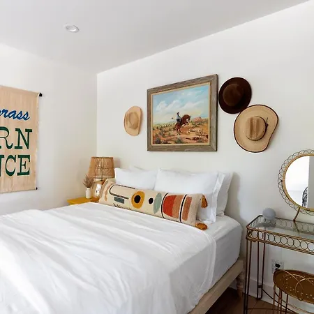Apartment Cowboy Chic With Pool For Summer 25 Miles To Downtown