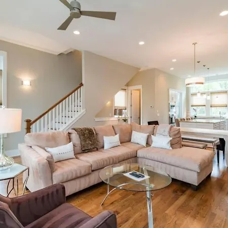 East Lux Townhome