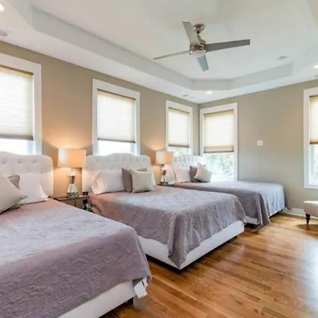 Holiday home East Lux Townhome Nashville