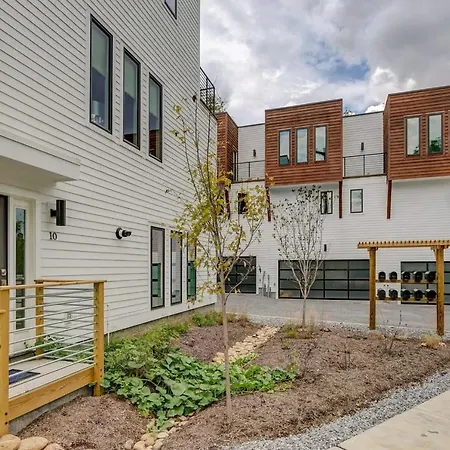 Private Parking, Patios In Stunning East Nash 5 Min From Dt *
