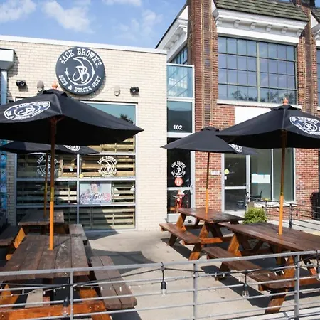 The Vinyl At Music Row - Garden * Nashville
