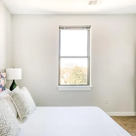 Cozysuites Music Row Classy 1br W Free Parking Apartment *