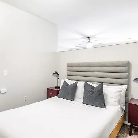 Cozysuites Musicrow Astonishing Studio! 52 *