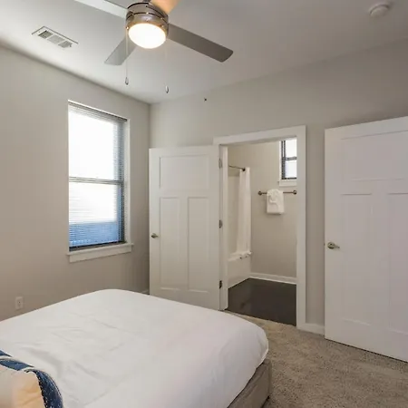Cozysuites Music Row Spacious 1br In Nashville! 60 Apartment *