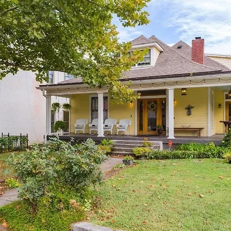 Captain's Quarters East Nashville, Tn Holiday home