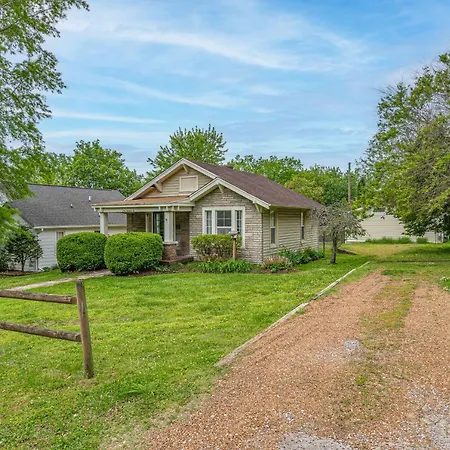 Cozy In East Nash Holiday home *