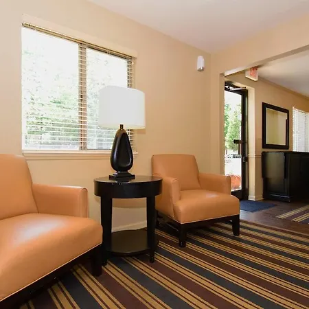 Homestay Suites 2*
