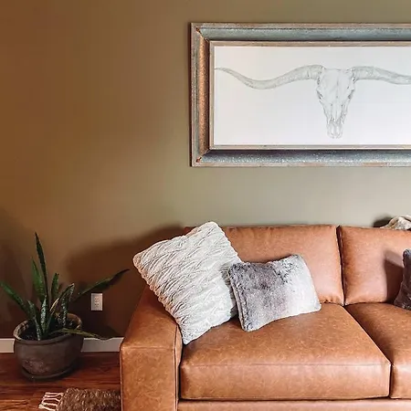 Cozy - 2 Miles To Broadway & Free Parking * Nashville