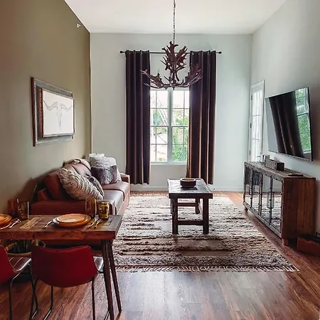 Cozy - 2 Miles To Broadway & Free Parking * Nashville