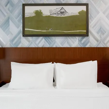 Fairfield And By Marriott Downtown/the Gulch Hotel 3*