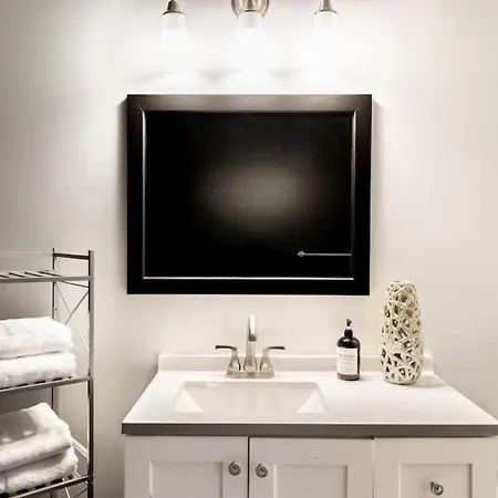 5 Points Retreat In East Walk To Restaurants Bars And Music Apartment *