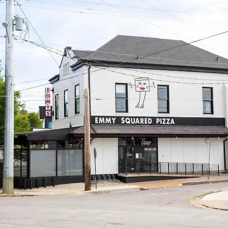 5 Points Retreat In East Walk To Restaurants Bars And Music Apartment *