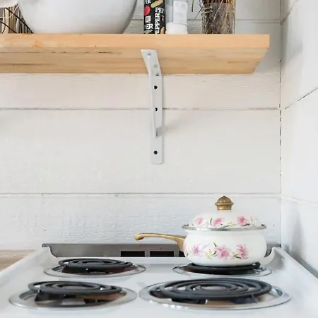 Holiday home Hip, Cozy With A Fire Pit In Cleveland Park Nashville