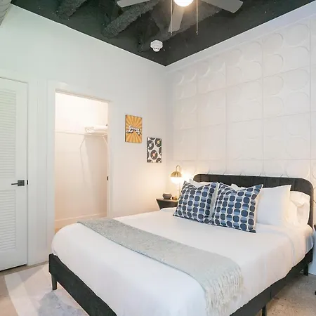 New Groove Apartment Nashville
