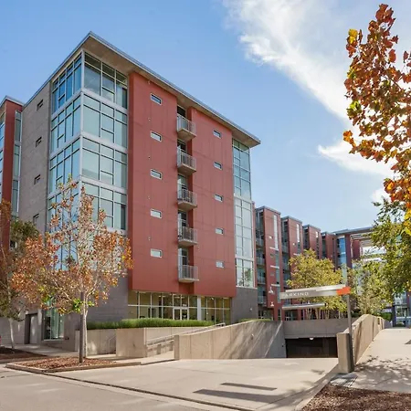 Luxe Two Bedroom Penthouse With Skyline Views, Internet, Gym
