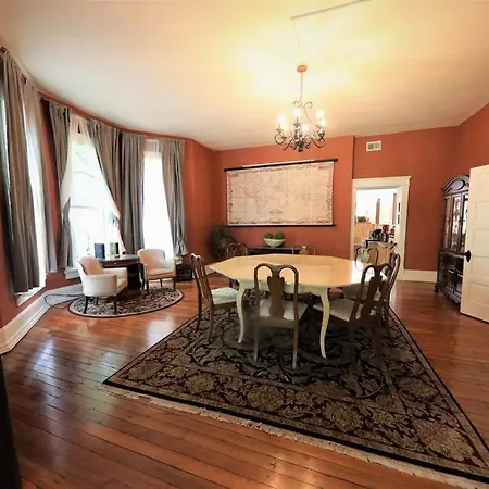 7000sf 11bed/3bth 3 Acres! 5 Minutes Downtown * Nashville