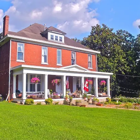 7000sf 11bed/3bth 3 Acres! 5 Minutes Downtown Holiday home