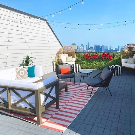 Fast 12 Beds - Rooftop Views Holiday home Nashville