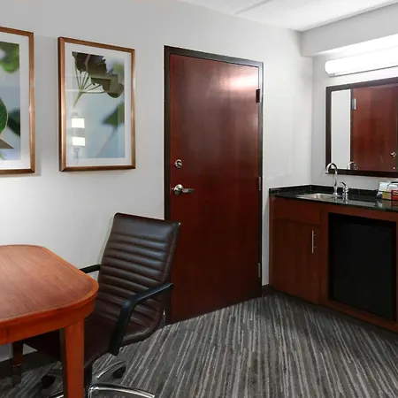 Hyatt Place Opryland Hotel