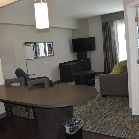 Hotel Candlewood - Metro Center By Ihg 3*