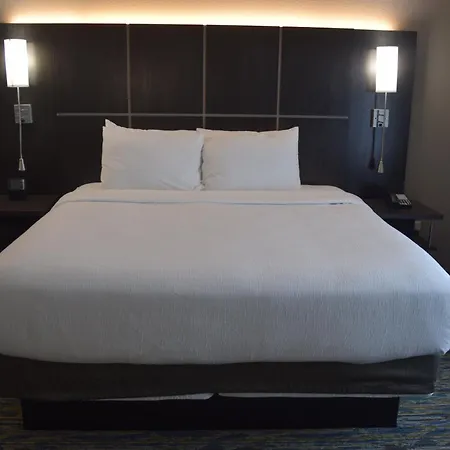 Hotel Candlewood - Metro Center By Ihg