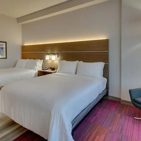 Express & - Metrocenter Downtown By Ihg Hotel 3*