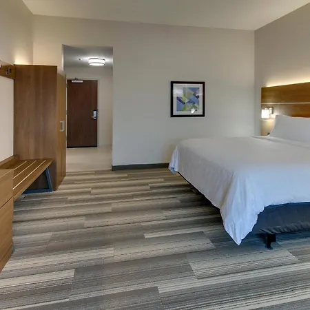 Express & - Metrocenter Downtown By Ihg 3* Nashville