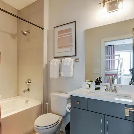 King & Queen 2 Homes - 24 Beds Views * Nashville