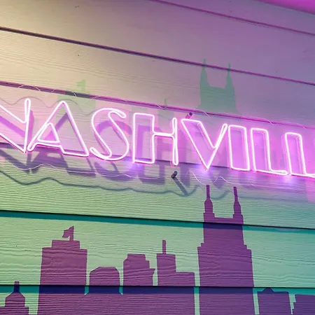 Mins To Downtown-dolly's Oasis-rooftop-karaoke