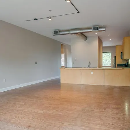 Historic Edgefield 2bd 2ba Loft Holiday home