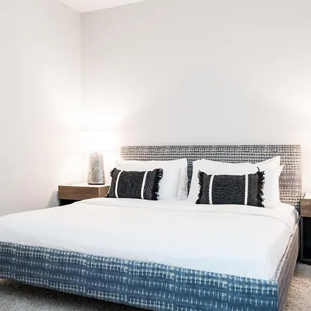 Apartment Cozysuites Music Row Stunning 2br In Nashville! 50 *