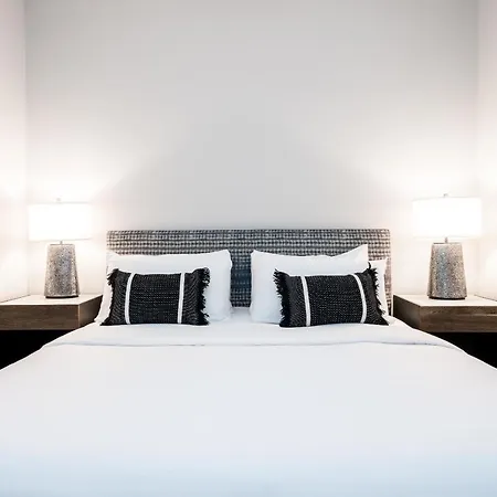 Cozysuites Music Row Stunning 2br In Nashville! 50 *