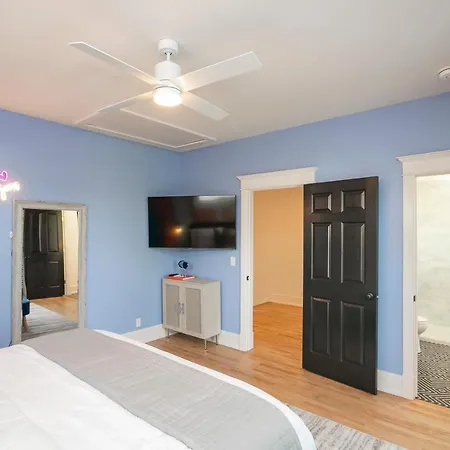 Prime Walkable Location 5 Kings And 1 Queen Bed Holiday home Nashville