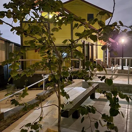 Westwood Shed In By Geodis Vanderbilt Belmont, 1 Accessible * Nashville