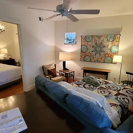 Apartment Westwood Shed In By Geodis Vanderbilt Belmont, 1 Accessible Nashville