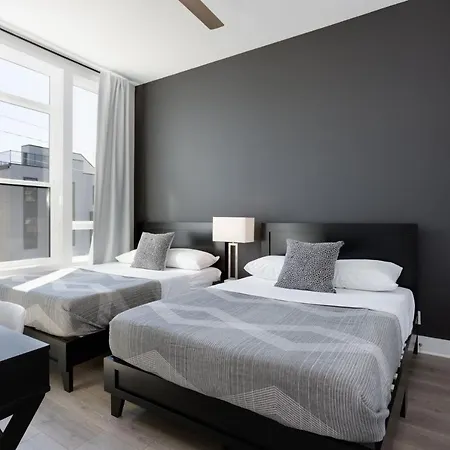 Huge Roofdeck W Views - 9 Beds