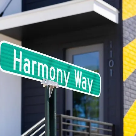 Harmony 18 Nashville