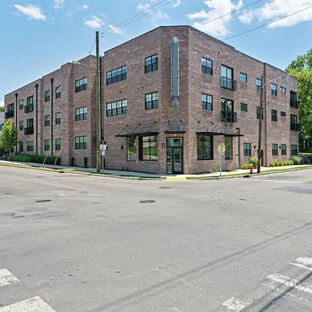 Apartment Stunning Spacious Near Restaurants & Coffee *