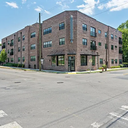 With Free Parking, 3 Mi Downtown & Stadium, By Coffee * Nashville