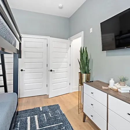 Apartment Chic East With Free Parking 3 Mi To Broadway Nashville