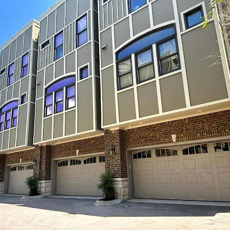 Glitz & Guitars I Stylish 3br With Rooftop Hot Tub In East Holiday home Nashville