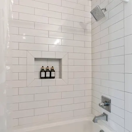 Rooftop, Large Backyard, Fire Pit, Near Downtown Nashville