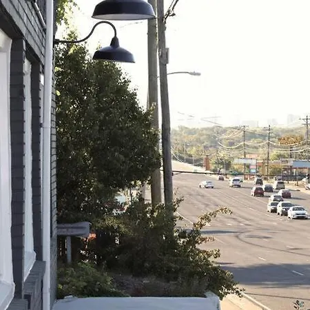 Inviting 1 Bedroom 10 Mins To Nash Hotel Nashville