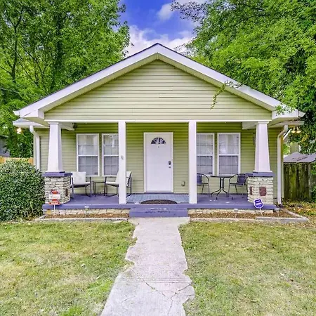 Holiday home Lovely Bungalow For Families Spacious Outdoor Area Nashville