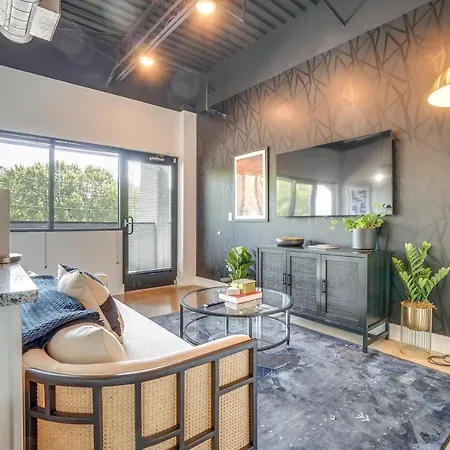 Modern ~ 5 Mi To Downtown!