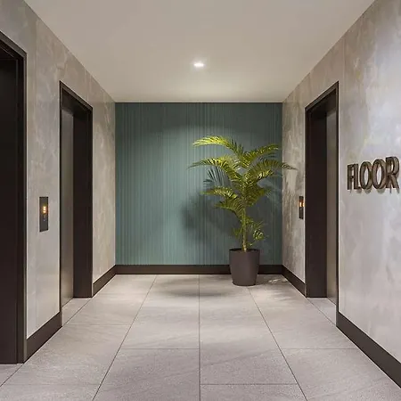 Cambria Midtown Hotel 4*