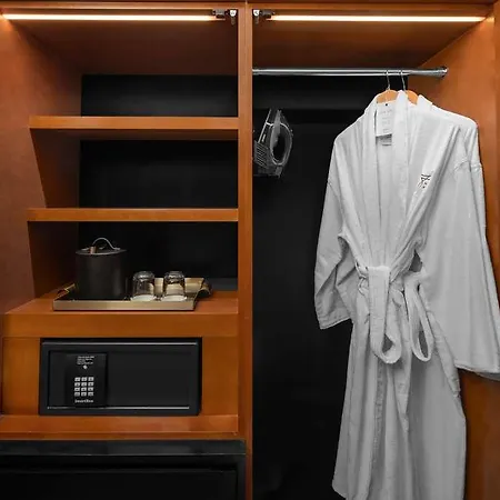 Hotel Fraye Curio Collection By Hilton